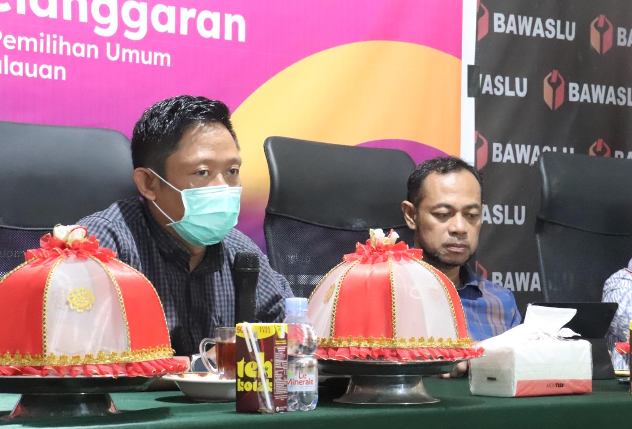 DI PANGKEP, PIMPINAN BAWASLU SULSEL BAHAS SOP