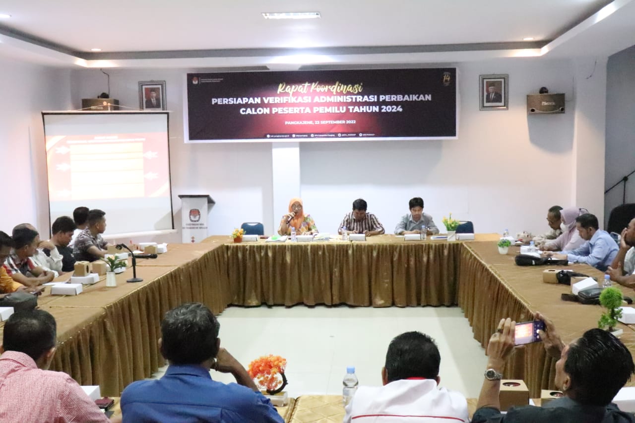 BAWASLU PANGKEP HADIRI RAKOR PERSIAPAN VERMIN PERBAIKAN CALON PESERTA PEMILU