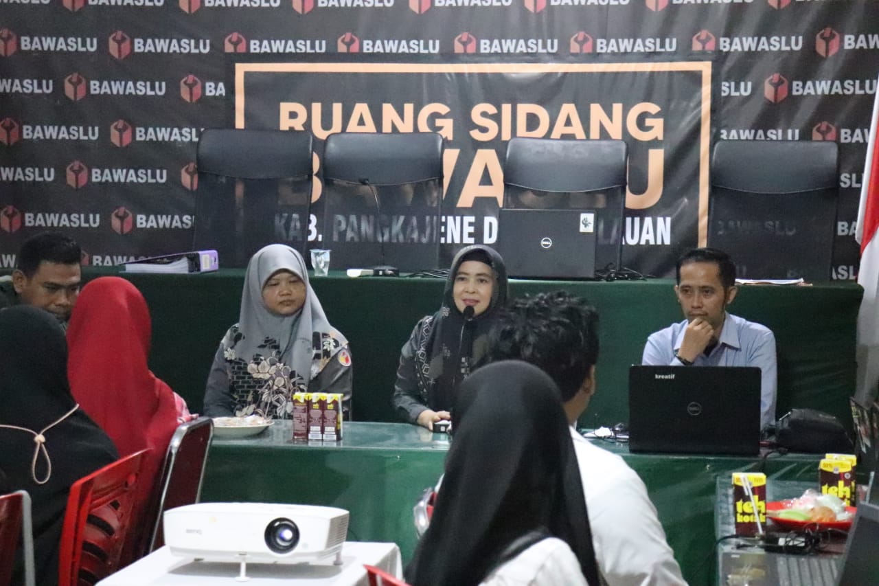 HAMSINAR : MENGAWAS ITU IBARAT BERPERANG