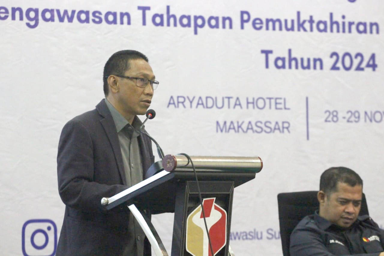 BUKA BIMTEK PENGAWASAN PEMILU, AMRAYADI HARAP JAJARANNYA MAMPU TUMBUHKAN GERAKAN SOSIAL MASYARAKAT