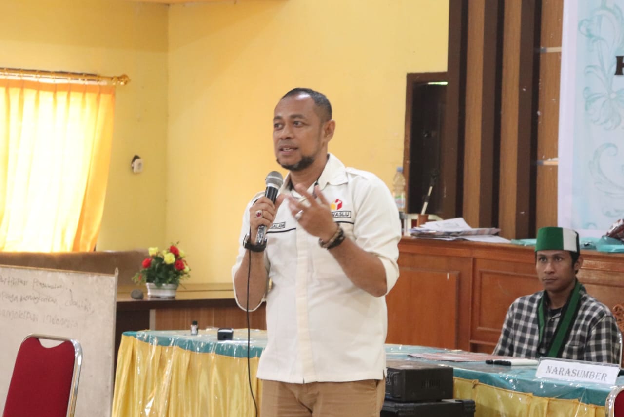 [VIDEO] SAMSIR SALAM AJAK KADER HMI JADI PENGAWAS PARTISIPATIF