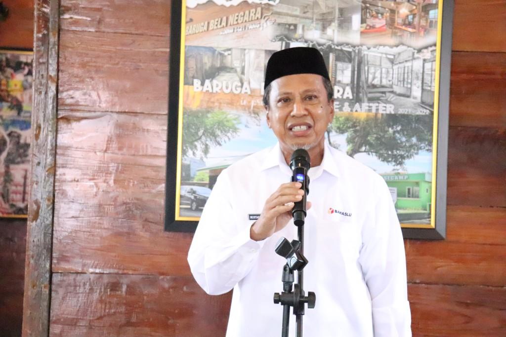 H. MUSTAFA PAPARKAN PERKEMBANGAN TAHAPAN PEMILU DI HADAPAN PENGURUS PARTAI POLITIK