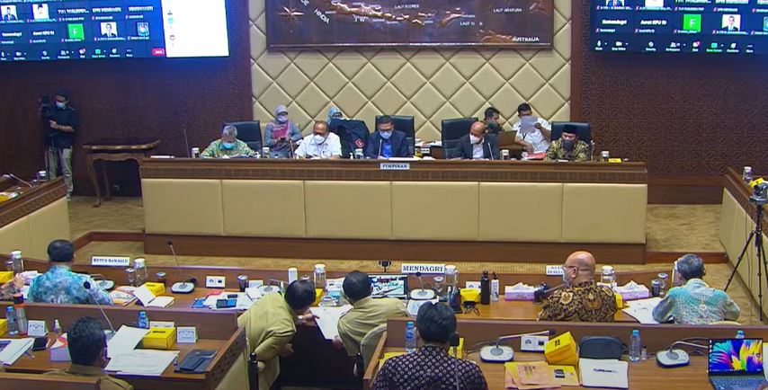 DPR RI GELAR RDP BERSAMA KEMENDAGRI DAN PENYELENGGARA PEMILU, INI KESIMPULANNYA