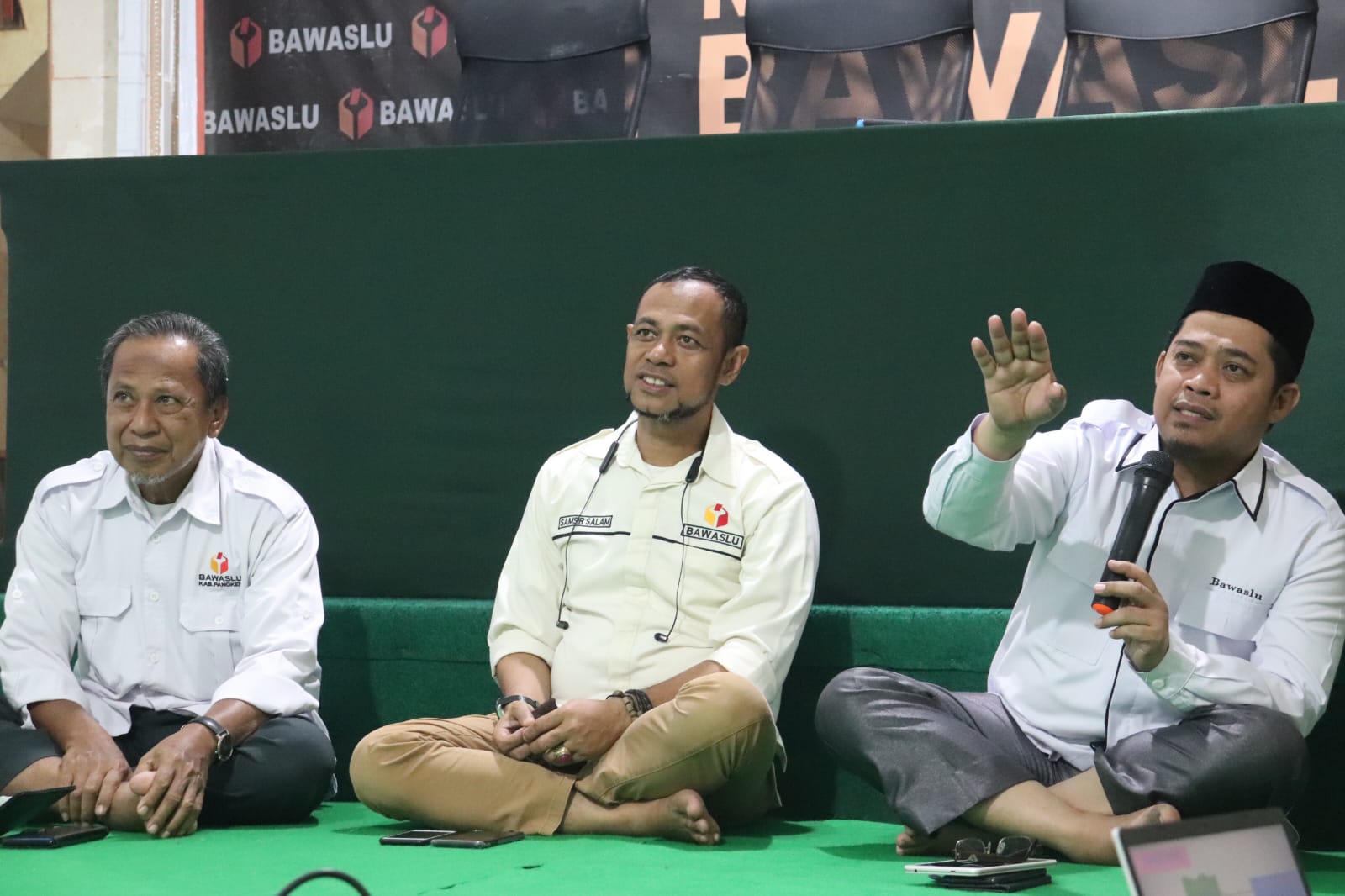 <strong>JALALUDDIN PAPARKAN LATAR BELAKANG HADIRNYA REFORMASI BIROKASI DI HADAPAN JAJARAN BAWASLU PANGKEP</strong>