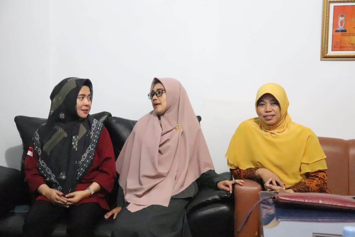 KOORDINASI KE BAWASLU BARRU, BAWASLU PANGKEP BERI PERHATIAN KHUSUS TERHADAP PEMILIH DI WILAYAH PERBATASAN