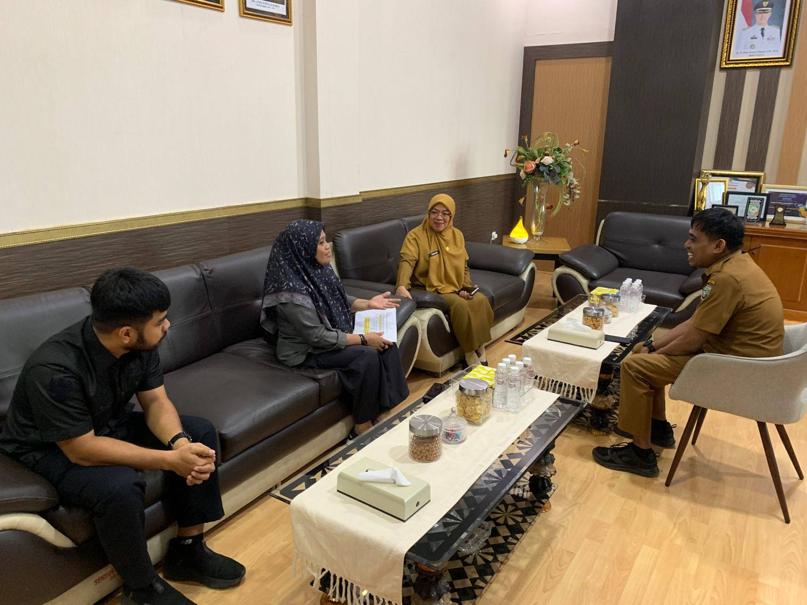 TEMUI SEKDA, KOORDIV HPPH BAWASLU PANGKEP BAHAS RENSTRA PENDIDIKAN POLITIK DI TINGKAT DESA/KELURAHAN