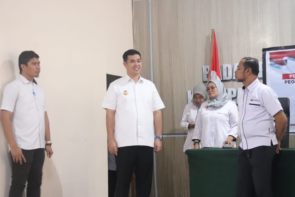 KETUA DAN ANGGOTA BAWASLU SAMBUT KUNJUNGAN BUPATI PANGKEP