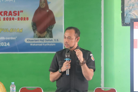 Ketua Bawaslu Kabupaten Pangkajene dan Kepulauan Samsir Salam 