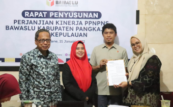 BAWASLU PANGKEP GELAR PENANDATANGANAN KONTRAK KERJA PPNPN TAHUN 2022