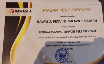 BAWASLU SULSEL RAIH TERBAIK KEDUA PENGAWASAN PARTISIPATIF