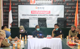 PERCEPAT PELAPORAN KEUANGAN DITINGKAT KECAMATAN, KORSEK BAWASLU PANGKEP GELAR RAPAT EVALUASI