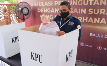 IKUT SIMULASI PENYEDERHANAAN SURAT SUARA DI BALI, FRITZ PAPARKAN POTENSI MASALAH PINDAH MEMILIH