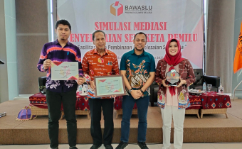 BAWASLU PANGKEP RAIH 2 (DUA) PENGHARGAAN DI BIDANG SENGKETA