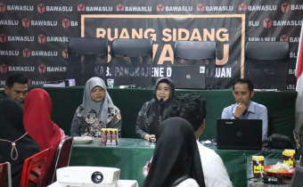 HAMSINAR : MENGAWAS ITU IBARAT BERPERANG