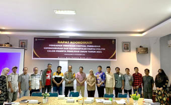 KOORDIV PP-PS BAWASLU PANGKEP HADIRI RAKOR PERSIAPAN VERFAK PERBAIKAN