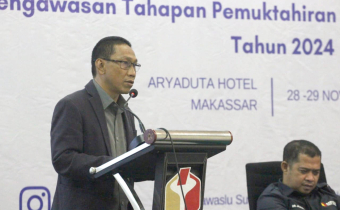 BUKA BIMTEK PENGAWASAN PEMILU, AMRAYADI HARAP JAJARANNYA MAMPU TUMBUHKAN GERAKAN SOSIAL MASYARAKAT