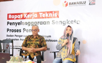 HAMSINAR AJAK PARTAI POLITIK SOSIALISASIKAN POJOK KONSULTASI HUKUM BAWASLU
