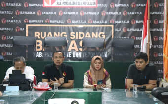 HARAP PERBAIKAN KINERJA DI TAHUN 2023, BAWASLU PANGKEP GELAR RAPAT INTERNAL