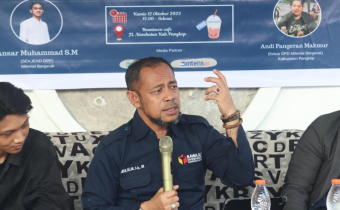 HADIRI DIALOG POLITIK, SAMSIR SALAM AJAK PEMUDA PROAKTIF AWASI DAN LAPORKAN DUGAAN PELANGGARAN PEMILU