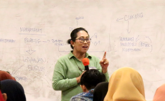 HUSAIMAH HUSAIN URAI DAMPAK DAN BAHAYA POLITIK UANG DI HADAPAN PANWASLU KECAMATAN