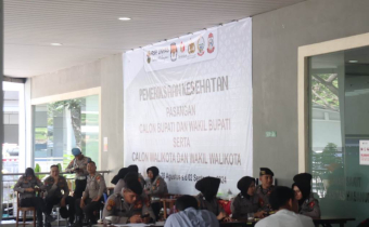 PASTIKAN PROSES PEMERIKSAAN KESEHATAN BERJALAN SESUAI PROSEDUR, BAWASLU PANGKEP LAKUKAN PENGAWASAN LANGSUNG