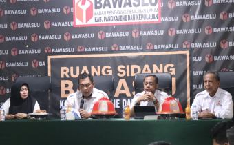 SAMSUAR KE JAJARAN BAWASLU PANGKEP : PERKUAT SINERGITAS DAN SALING MENGISI