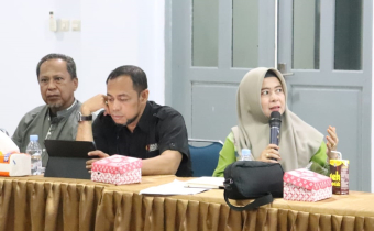 HAMSINAR SAMPAIKAN PERMASALAHAN YANG DITEMUI PADA PROSES COKLIT DI HADAPAN KPU