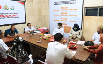 BERKUNJUNG KE PANGKEP, KASEK BAWASLU SULSEL SUPERVISI PENYUSUNAN LAPORAN KEUANGAN